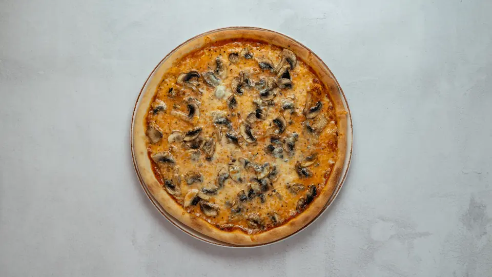 Funghi med champinjoner